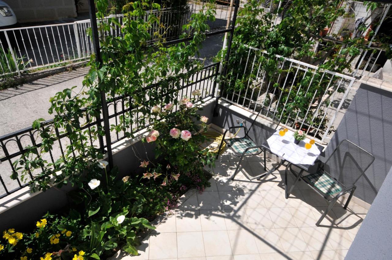 Apartments Roza トロギール エクステリア 写真