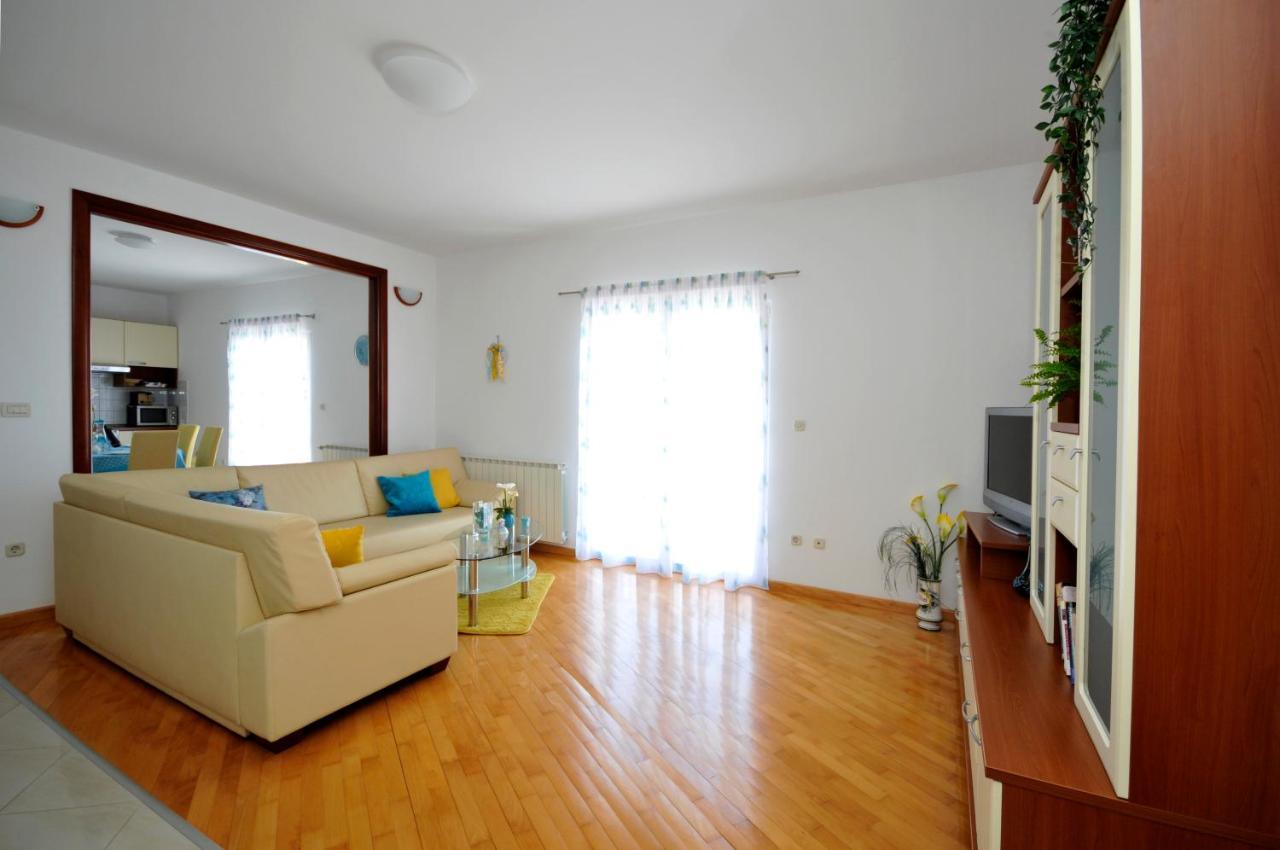 Apartments Roza トロギール エクステリア 写真