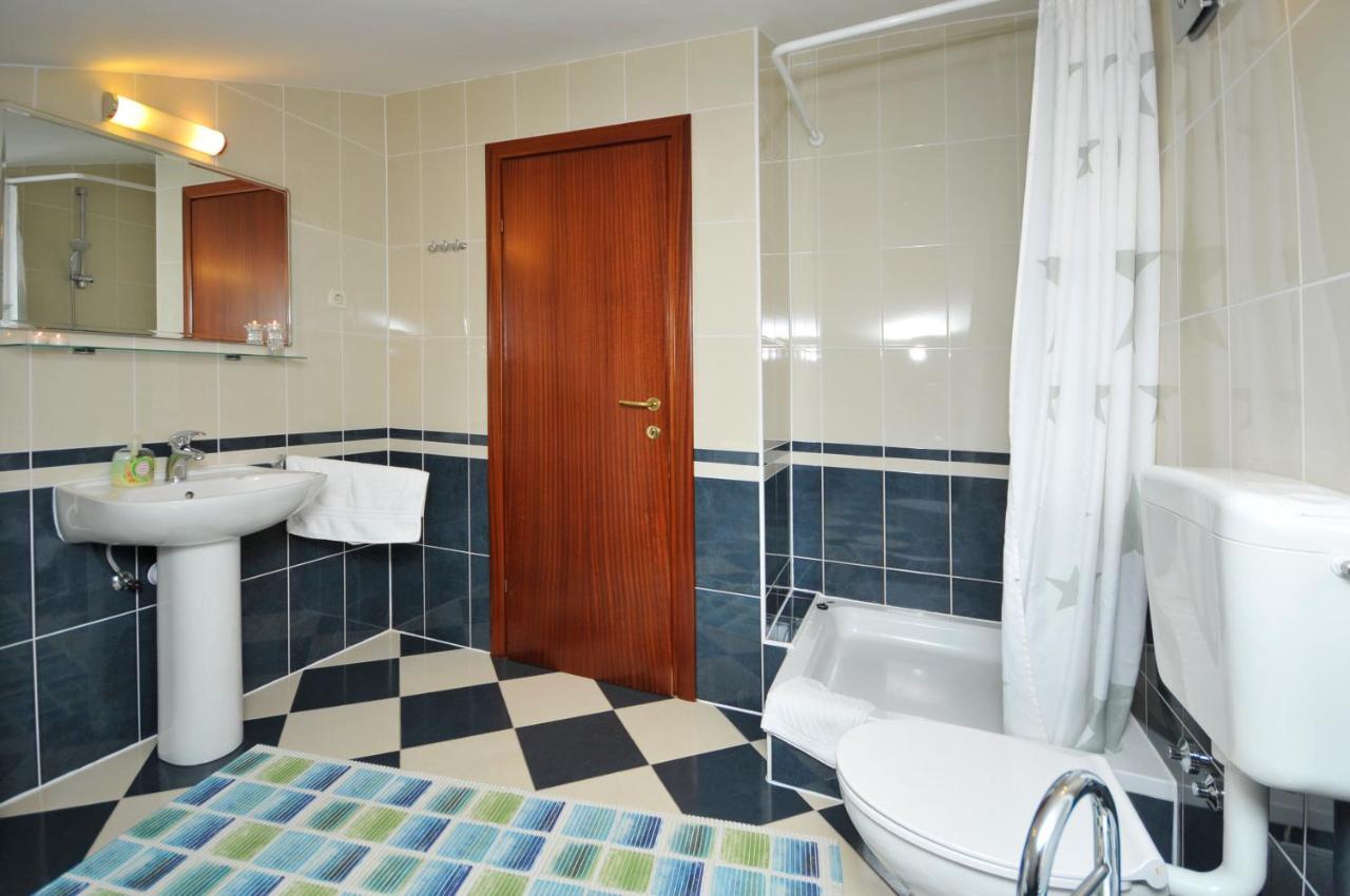 Apartments Roza トロギール エクステリア 写真