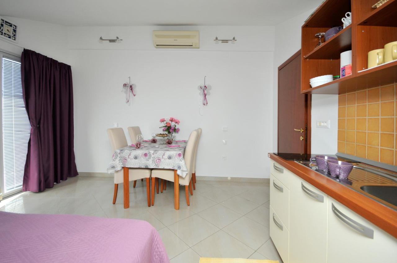 Apartments Roza トロギール エクステリア 写真